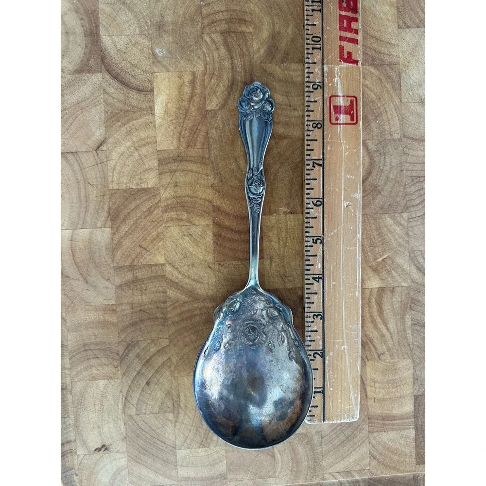 Holmes and Edwards XIV‎ silverplate flatware Vintage 8.5 serving spoon